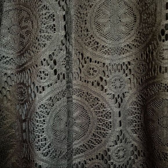 3 for $30! Brochure black top with lace overlay - Picture 6 of 8